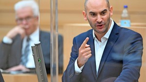 Finanzminister Bayaz soll als Zeuge vor Cum-ex-Ausschuss aussagen