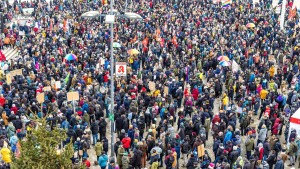 Laute Stimmen gegen rechte Stimmen