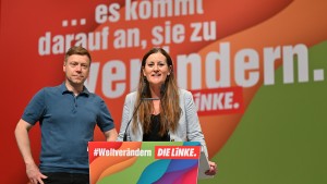 Linken-Parteichefs fordern Verstaatlichung von Energiekonzernen