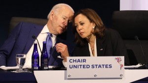 Harris: Biden beabsichtigt Kandidatur für zweite Amtszeit