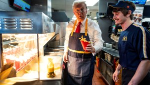 Wie Donald Trump einmal Pommes bei McDonald’s verkaufte