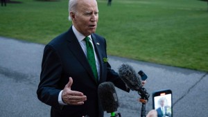 Joe Biden begrüßt Haftbefehl gegen Putin