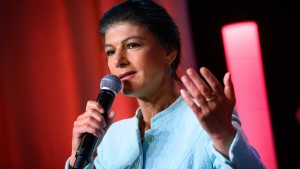 Wagenknecht fordert Untersuchungsausschuss