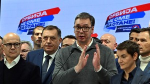 Vučić kann sein doppeltes Spiel fortsetzen