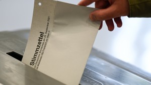 Warum so viele Bürger in Parteien eintreten