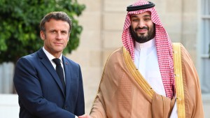 Bin Salman zu Gast in Paris