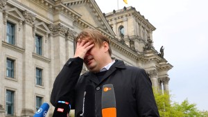 AfD-Politiker Krah will zur „Gegenoffensive“ übergehen