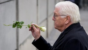 Steinmeier begeht Jubiläum des Mauerfalls