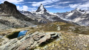 Dunkle Wolken über dem Matterhorn