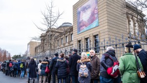 Gehaltsangaben, Museumsbesucher, Gerichtsverfahren