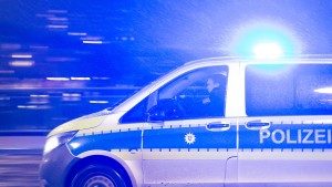 Rentner stirbt in Badesee – Suche nach Eltern von ausgesetztem Baby