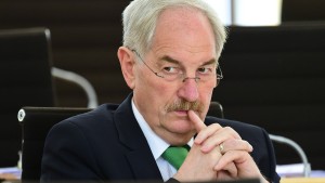 Hans-Jürgen Irmer legt verbliebene Parteiämter nieder