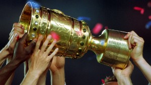 Spannende Lose für Bayern und Dortmund