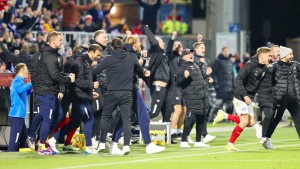 Aufsteiger Kiel jubelt gegen Heidenheim