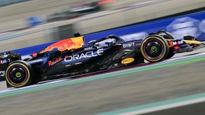 Verstappen siegt dank wundersamer Beschleunigung