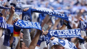 Auseinandersetzung unter Fußballfans nach Schalke-Spiel