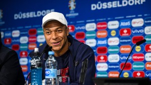 Mbappé ruft französische Jugend zum Wählen auf