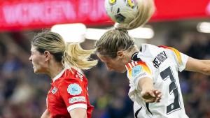 DFB-Frauen rennen hinterher und gewinnen doch