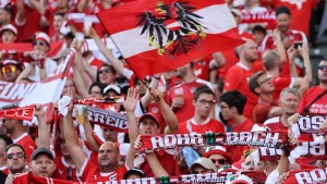 Österreich-Fans singen rassistische Parolen vor EM-Achtelfinale