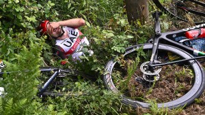 Schwere Verletzungen bei Radprofis