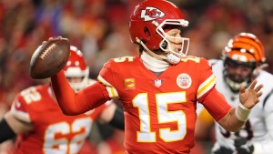 Verletzter Mahomes führt Chiefs in den Super Bowl