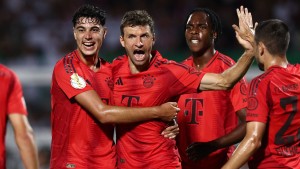 FC Bayern auch dank Thomas Müller in Runde zwei