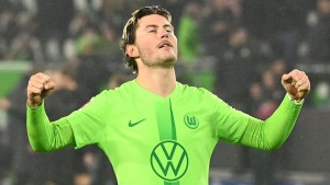 Wolfsburg gewinnt Spektakel in letzter Minute