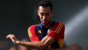 Busquets tritt zurück, Santos muss gehen