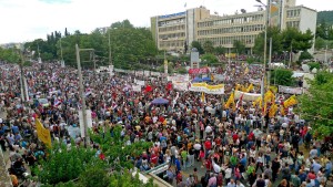 Tausende Griechen protestieren gegen Ende des Staatssenders