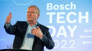 Bosch steckt weitere Milliarden in Chips