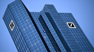 Deutsche Bank übertrifft viele Erwartungen – und die Aktie verliert