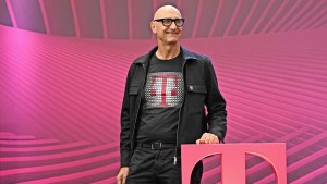 Höttges bleibt noch länger Telekom-Chef