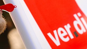 Verdi: Beschäftigte sollen Arbeit niederlegen