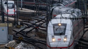 EVG geht in Urabstimmung über unbefristete Streiks bei der Bahn