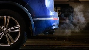 Müssen Autobauer noch viel mehr Diesel-Kläger entschädigen?