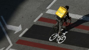 Delivery Hero übernimmt Mehrheit an Glovo