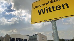 Software-AG-Gründer denkt über Uni-Übernahme nach