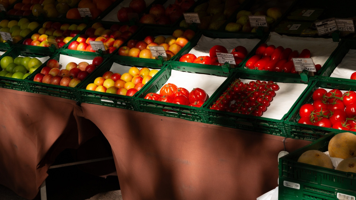 Frisches Obst und Gemüse wird von vielen Deutschen gern in Bio-Qualität gekauft.