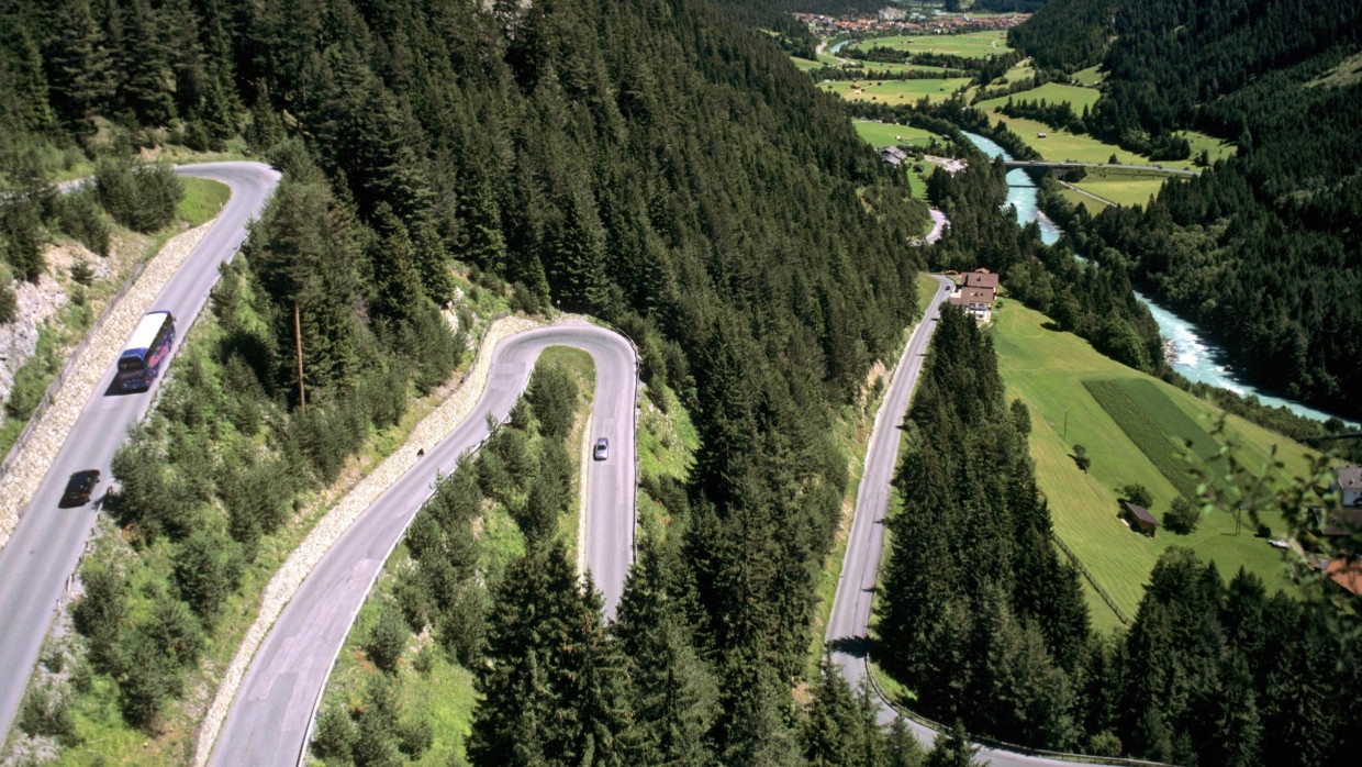 Unmögliche Wendemanöver: Eine Reise nach Österreich kann böse enden. (Symbolbild)