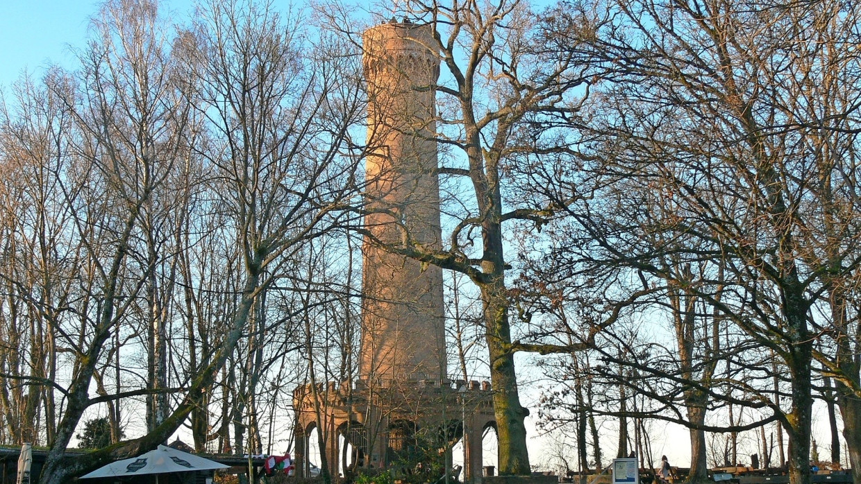 Mit Weitblick: Der Turm auf der Ludwigshöhe, der Großherzog Ludwig I. gewidmet ist, kann wieder bestiegen werden.