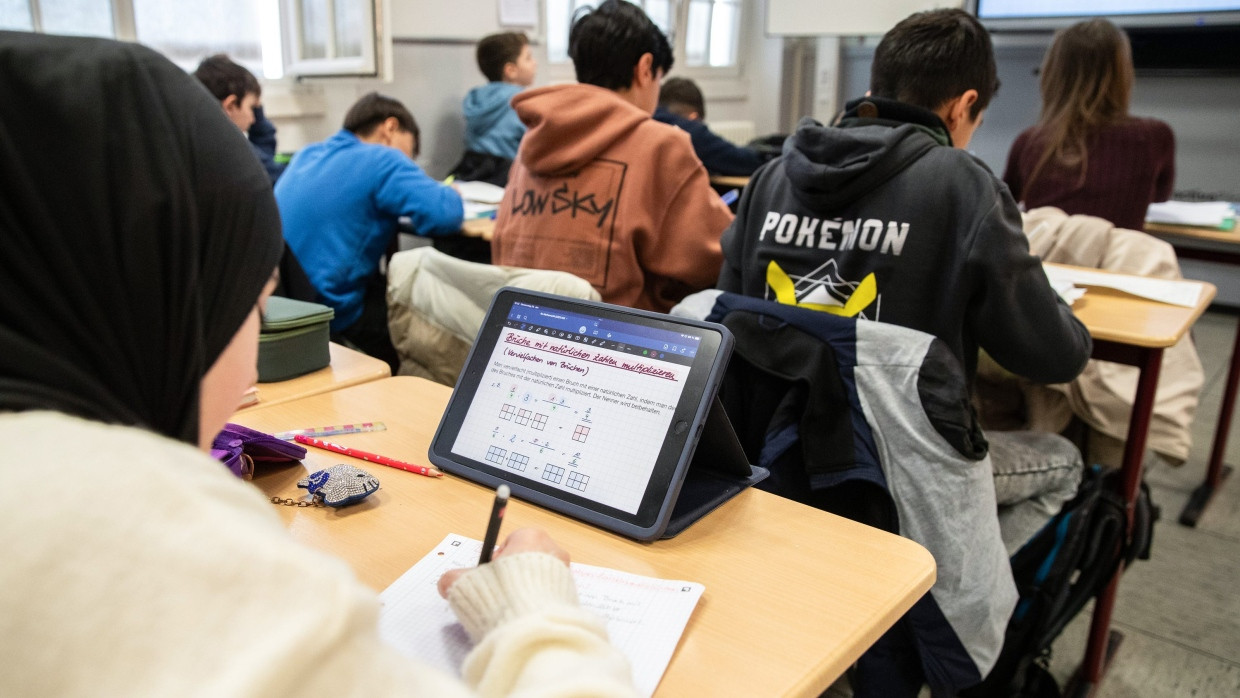 Schulleiter gesucht: 230 offene Leitungsstellen an hessischen Schulen gibt es derzeit, die Besetzung fällt schwer.