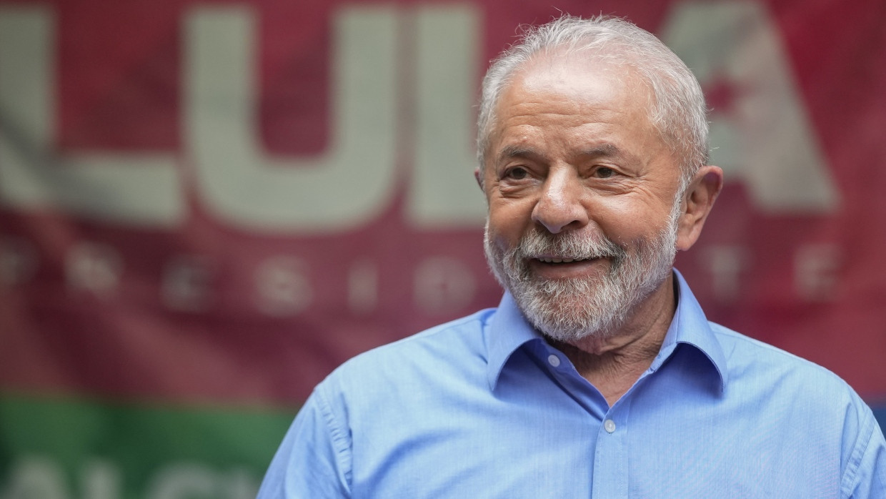 Präsident Luiz Inacio Lula da Silva lächelt während einer Pressekonferenz in Sao Paulo, Brasilien, im Oktober 2022.