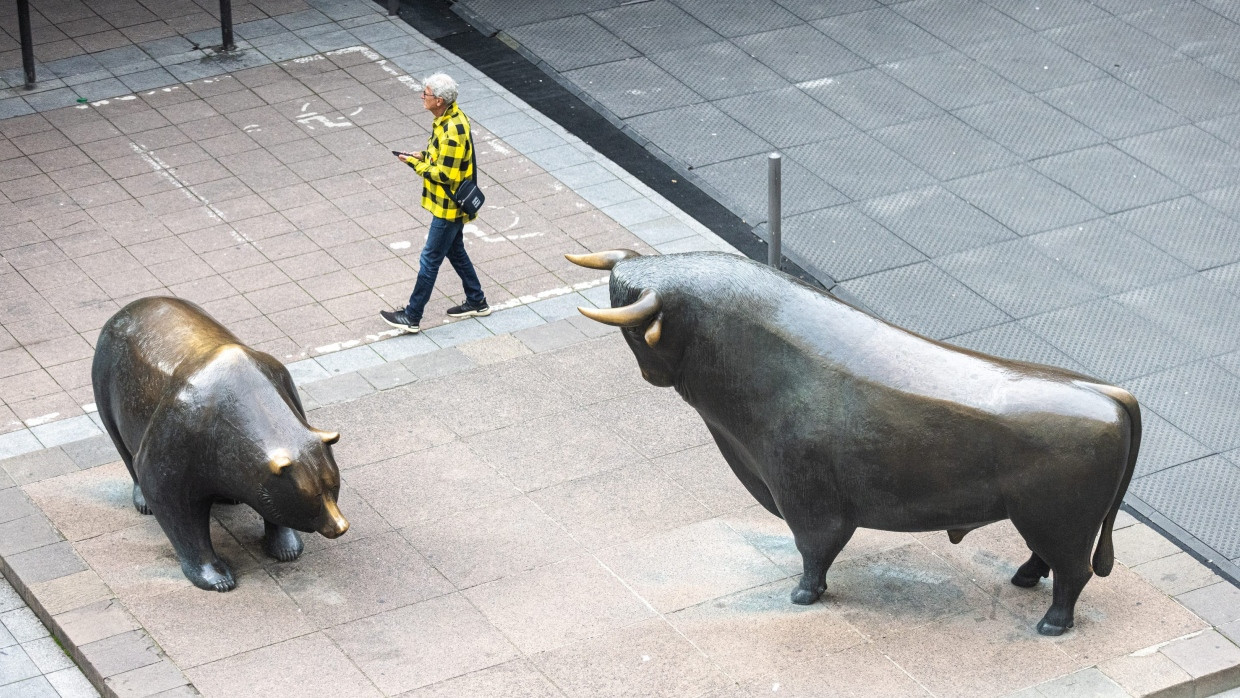 Bulle und Bär vor der Frankfurter Börse