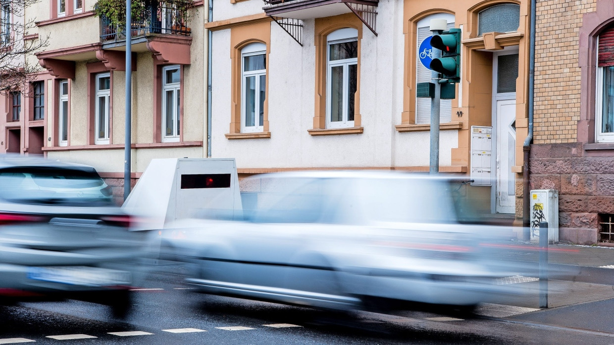 Irgendwann erwischt der Blitzer fast jeden einmal.