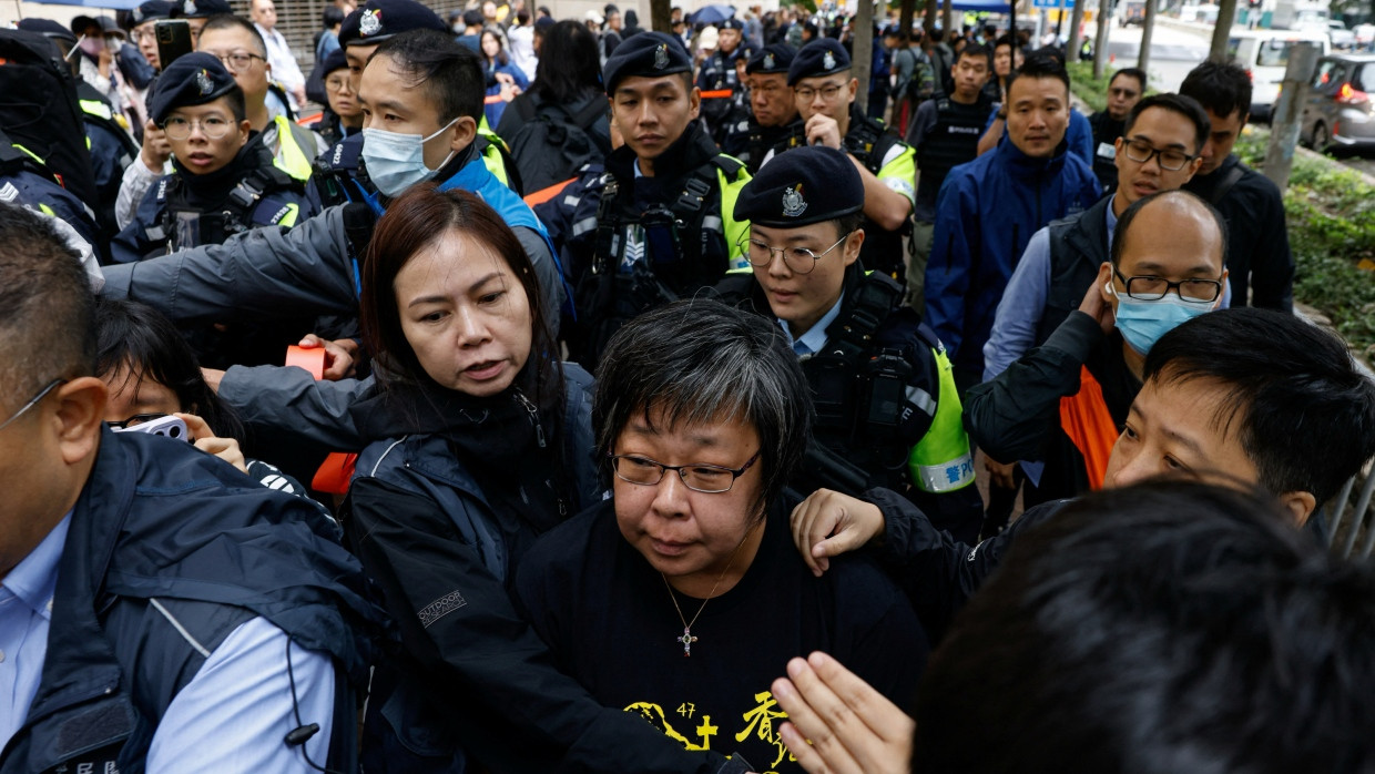 In Hongkong wurden Dutzende Demokratieaktivisten verurteilt.