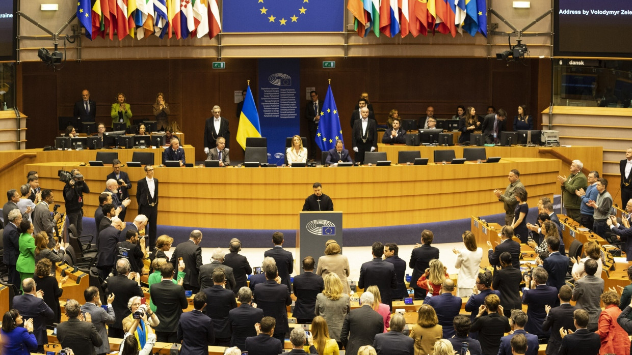 Der ukrainische Präsident Wolodymyr Selenskyj am 9. Februar 2023 im Europäischen Parlament in Brüssel