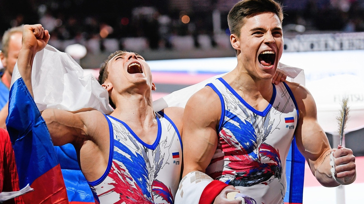 Putins Unterstützer: Olympiasieger Nikita Nagornyi (rechts) spendete der Armee Drohnen.