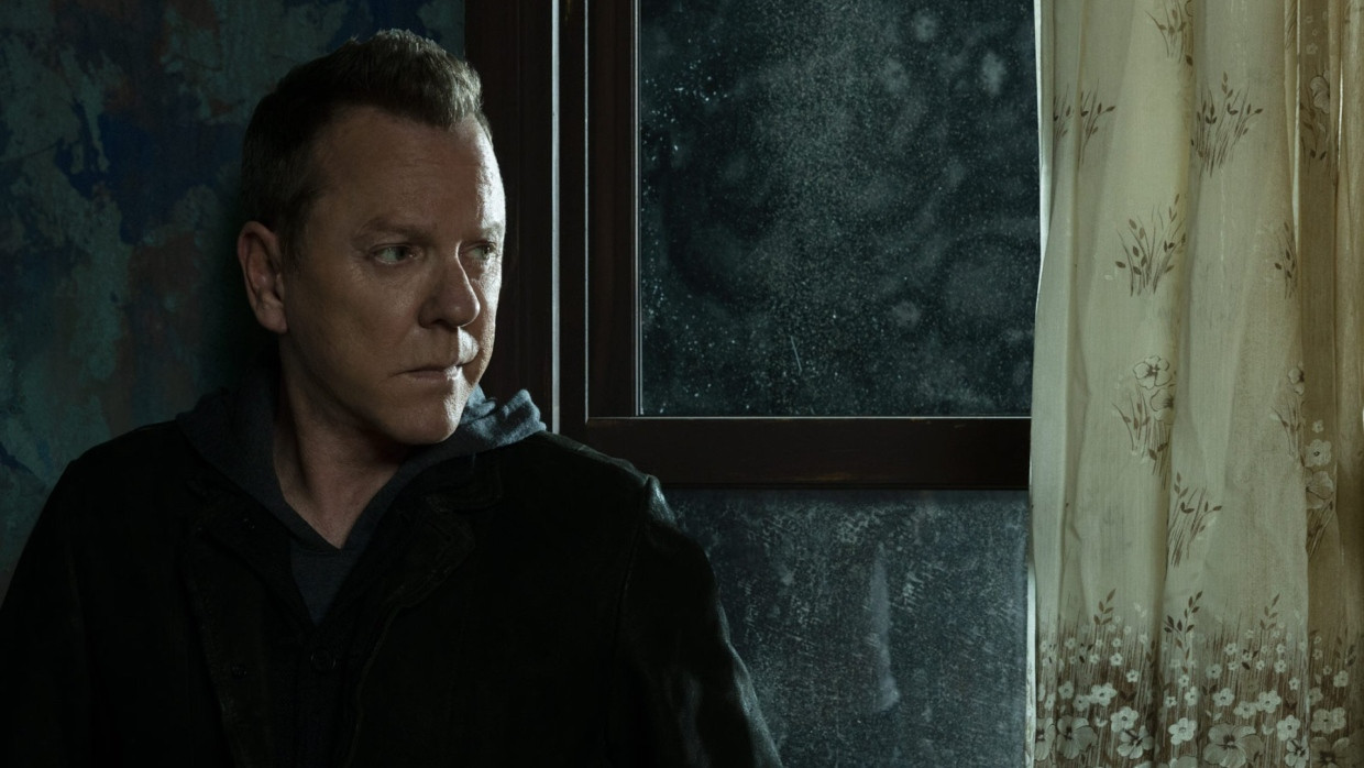 Kiefer Sutherland als James Weir in der Serie „Rabbit Hole“.