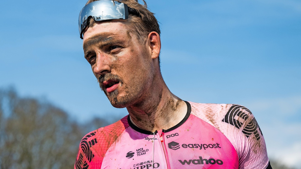 Das war’s mit pink: Jonas Rutsch wird 2024 ein neues Trikot tragen – und will wieder bei Rundfahrten dabei sein.