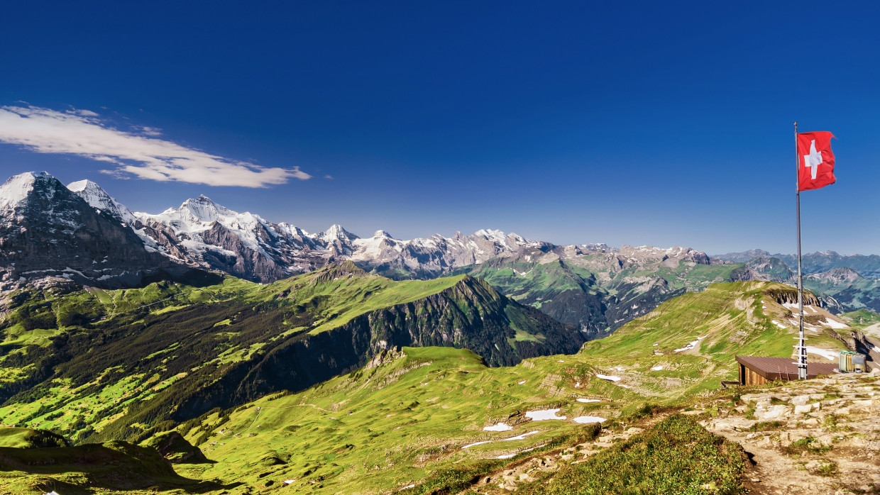 Angesichts von Sylt-Grölern und KI-Bildern werden die Schweizer Berge schnell zum Sehnsuchtsort.